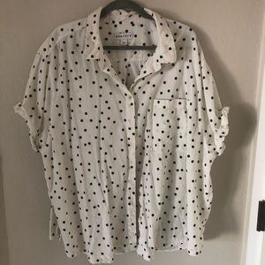 Ava and Viv White Polka Dot Button Up Blouse